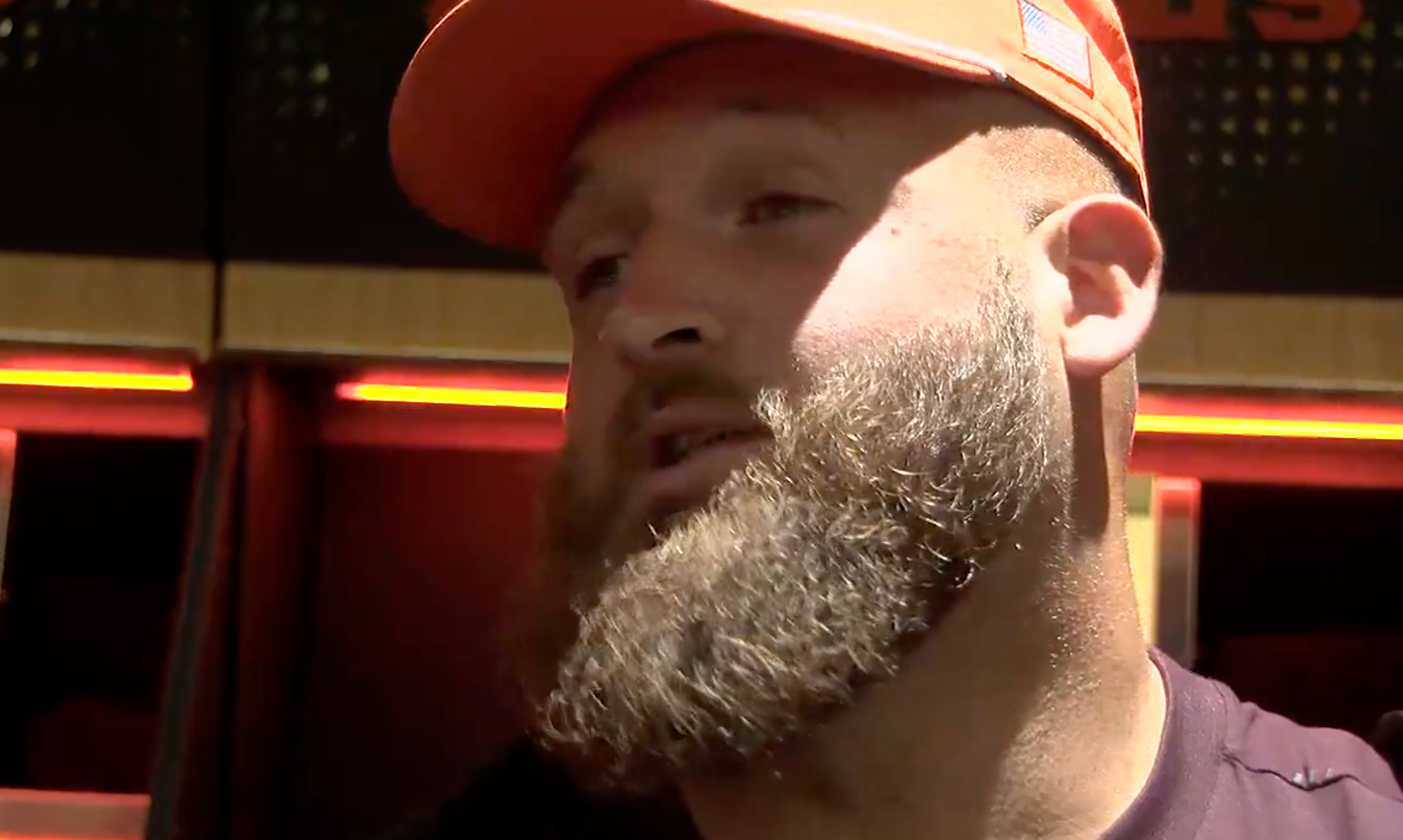 Cincinnati Bengals RG Dalton Risner talks to FOX19's Joe Danneman in the Bengals locker room on Sept. 15, 2025.